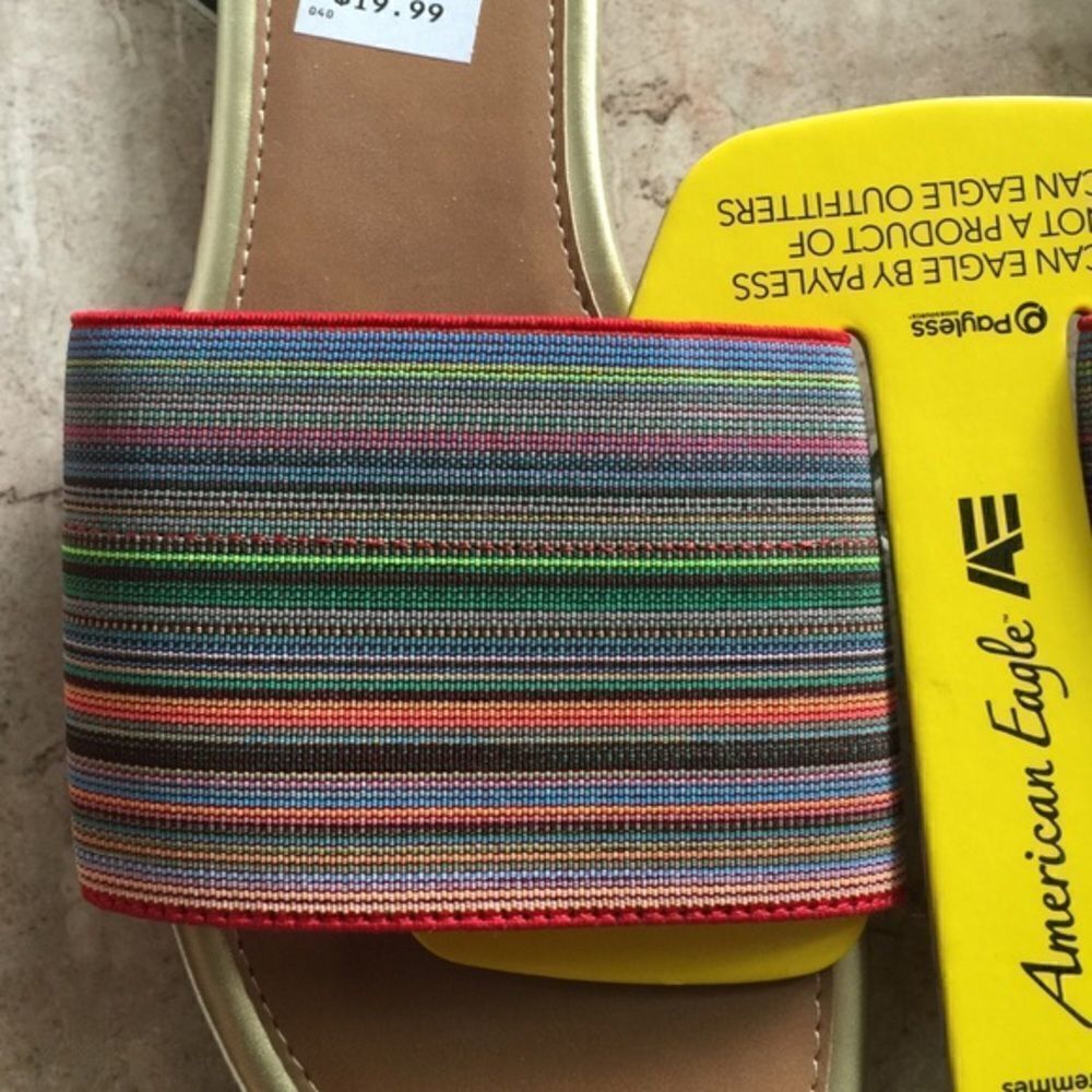 🎉LAST ONE LEFT ❤️American eagle flats - Picture 4 of 4